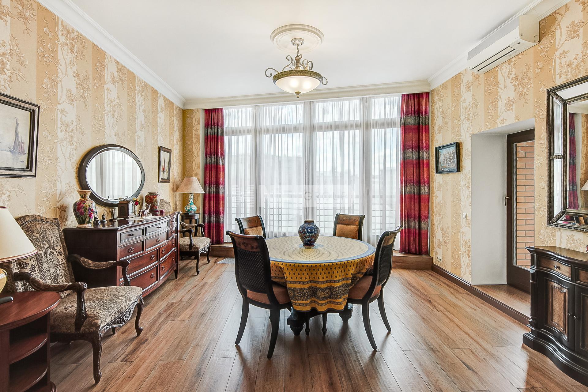 «Неглинная Плаза» (Неглинная Плаза)