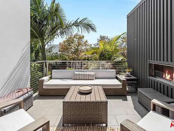 Уютный дом в Лос-Анджелесе (248 Bernard Ave, Venice, CA 90291)