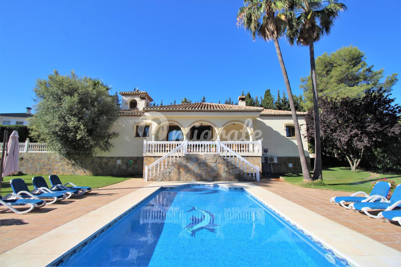 Вилла в Cancelada, Estepona, Malaga