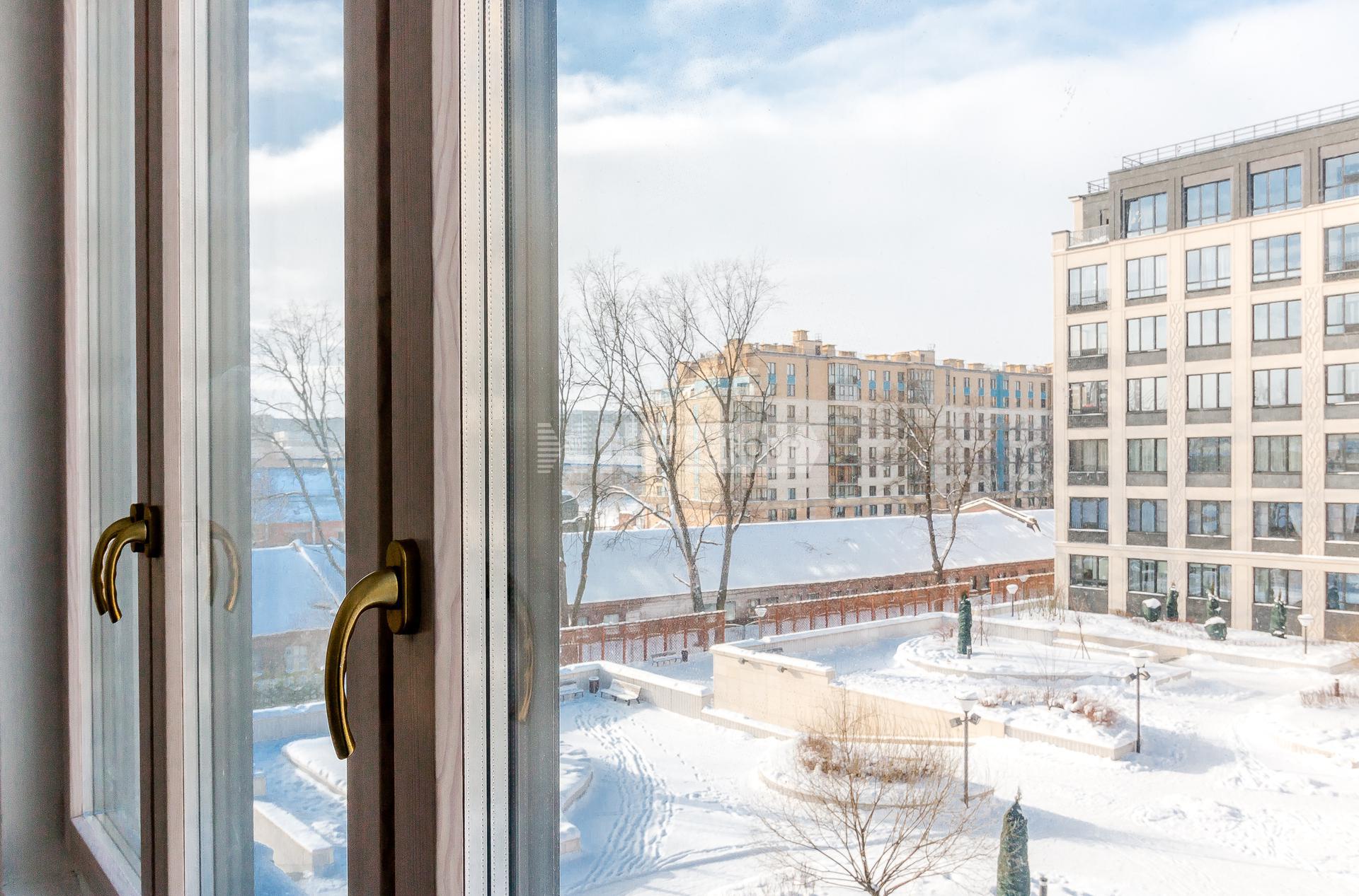 Фамилия (Familia)