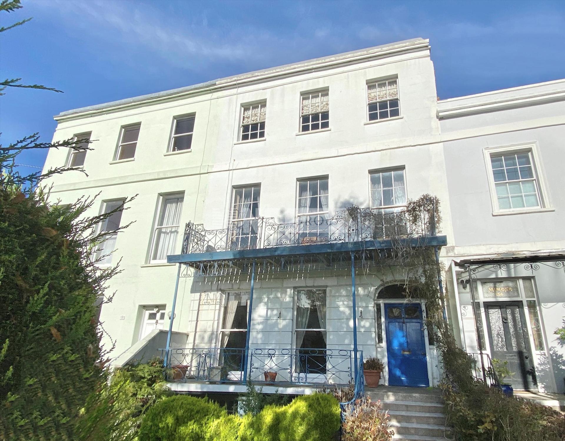 Вилла в London Road, Cheltenham, Gloucestershire, GL52