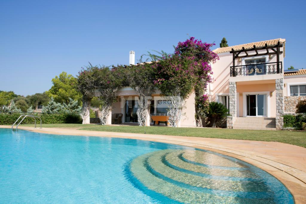 Вилла в Порто Хели в Греции