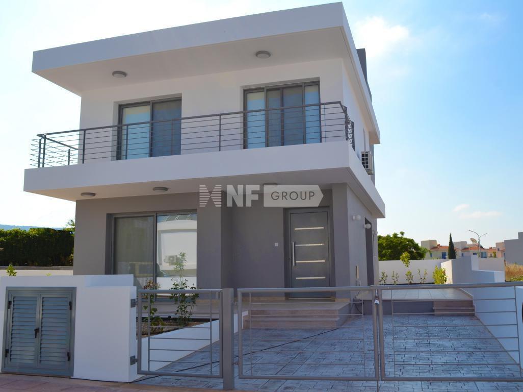 Вилла с тремя спальнями