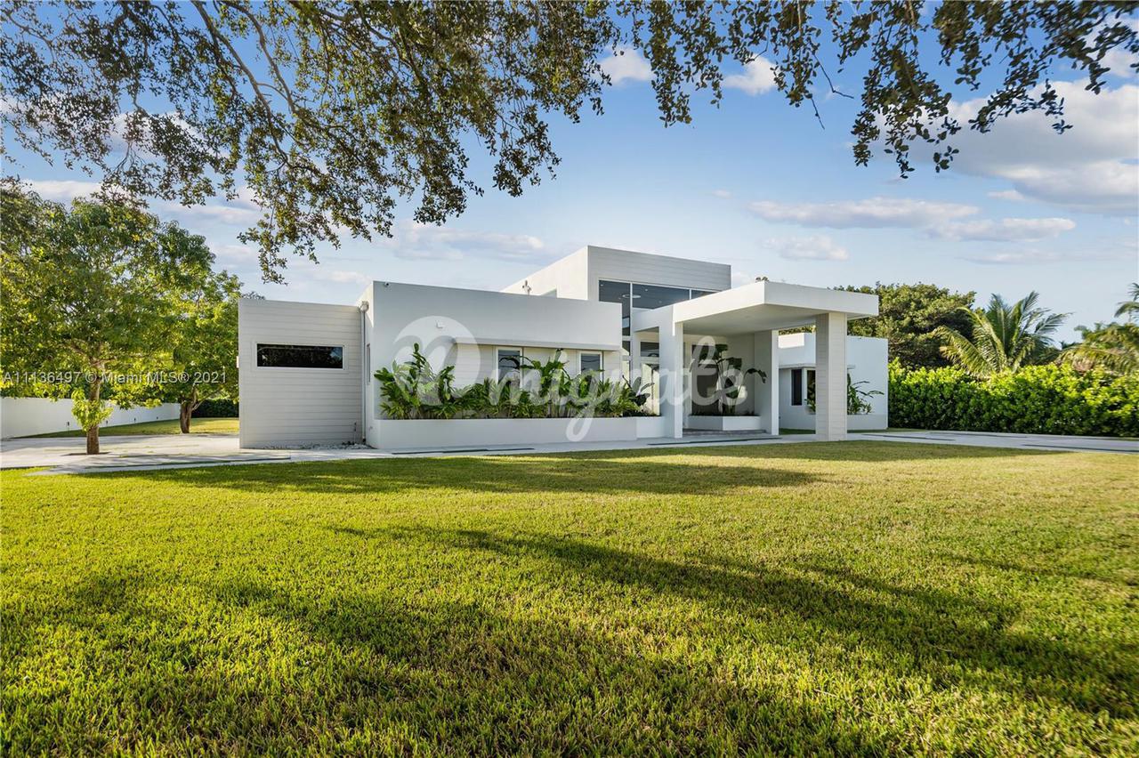 Вилла в 5990 SW 97th Ave  - Miami, Florida