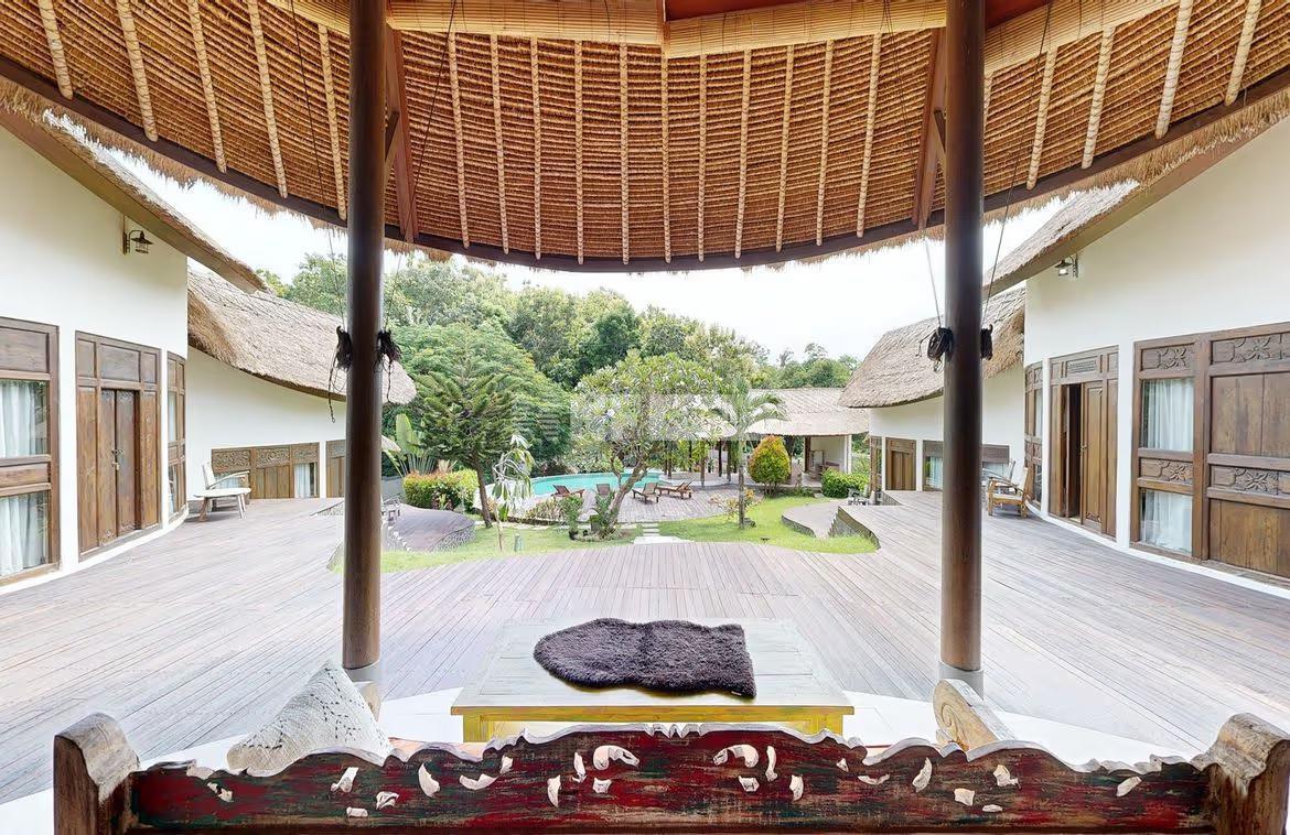Six bedroom tropical jungle sanctuary in Canggu