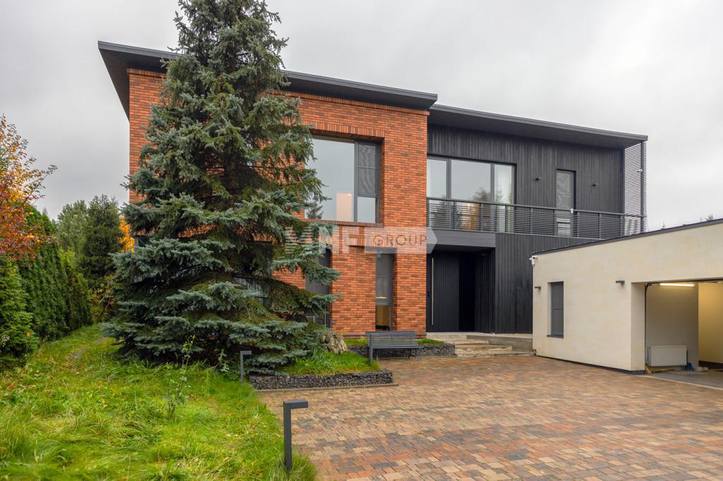 «Горки 8» (Gorki 8)