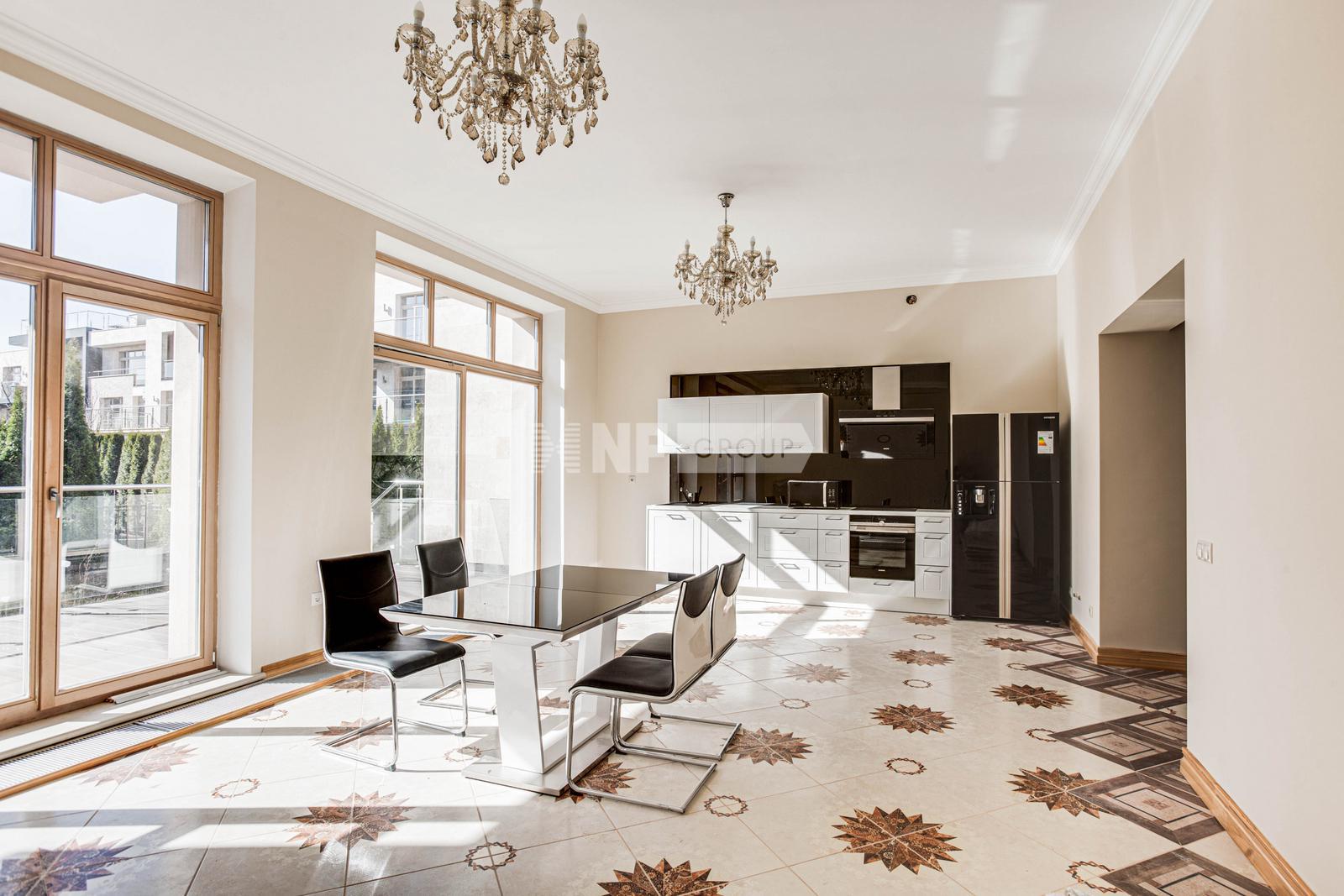 «Парк Авеню» (Park Avenyu)