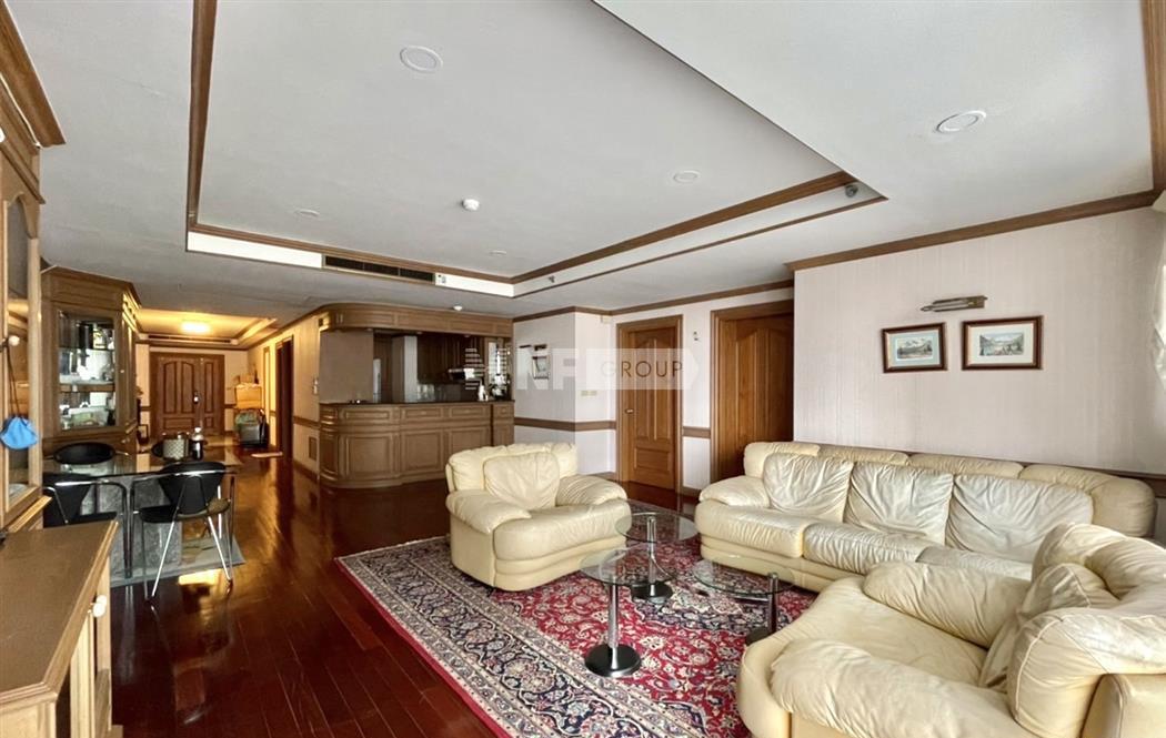 Кондоминиум в Sukhumvit, LAS COLINAS, 141 sq.m