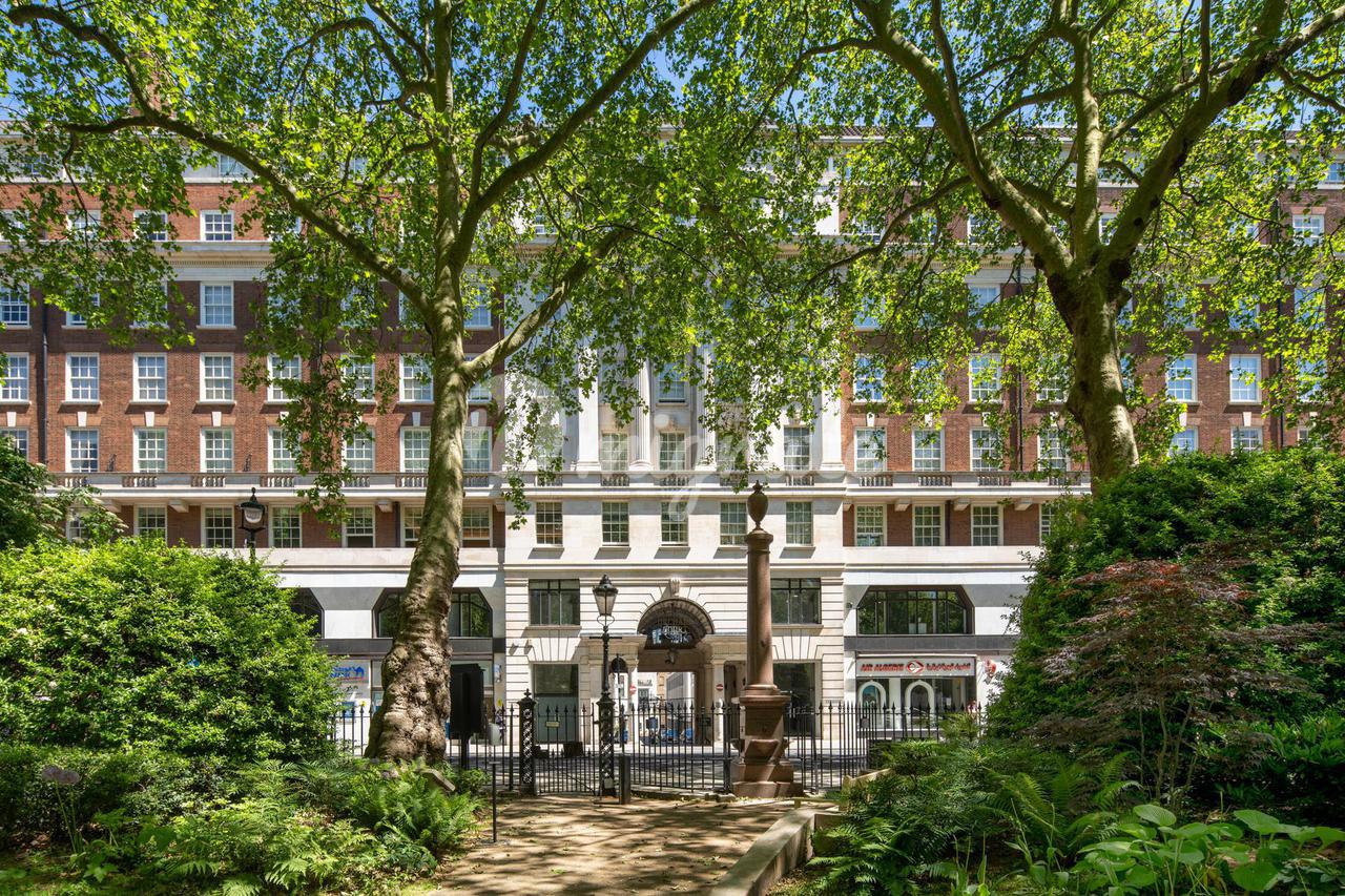Квартира в Orchard Court, Portman Square, London, W1H