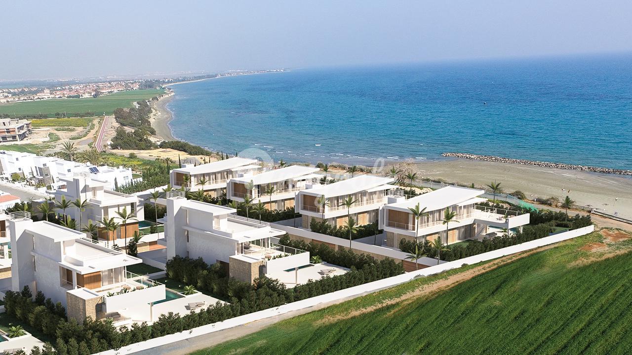 Комплекс вилл на побережье в Ларнаке (Blue Sky Villas Quality)