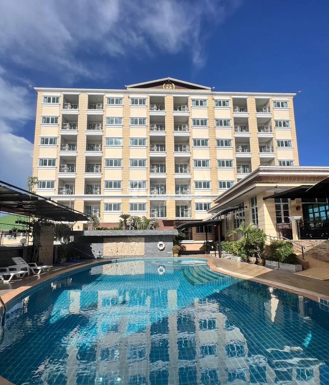 75 спален Гостиница на продажу (Prime 1 Rai Hotel for Sale in Pattaya)
