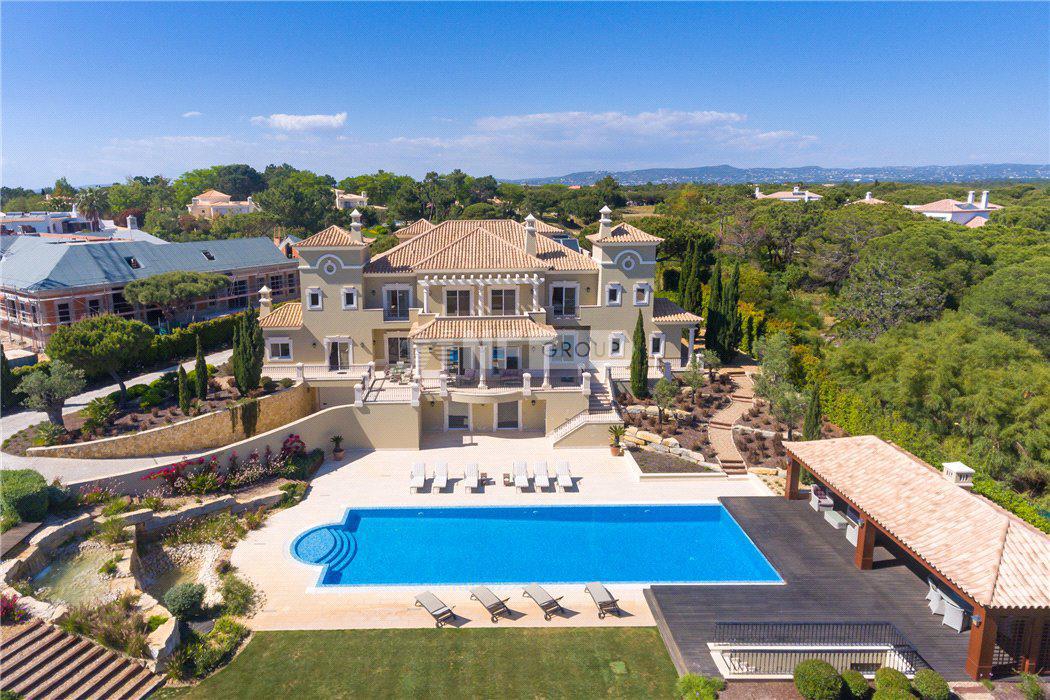 Вилла в живописном месте в Квинта-до-Лаго