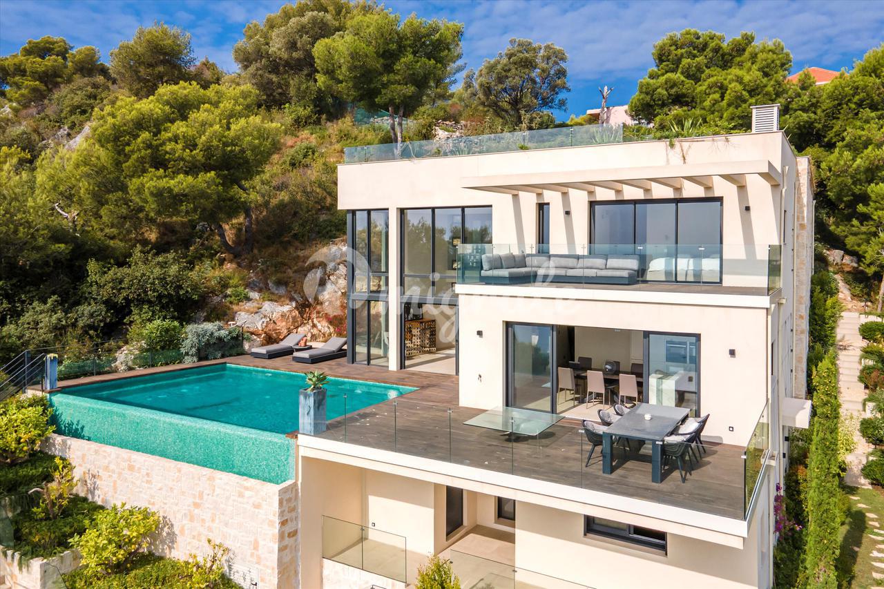 Вилла в 06230 Villefranche-sur-Mer, Alpes-Maritimes, Provence-Alpes-Côte d`Azur, France