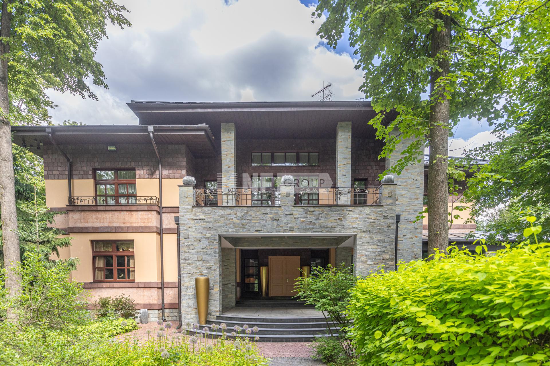 «Переделкино» (Peredelkino)