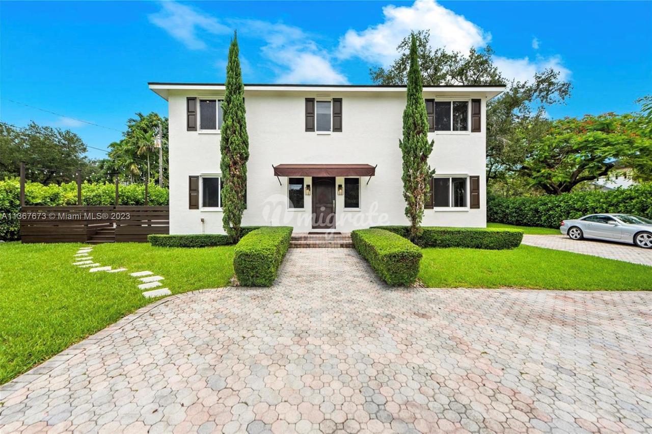 Вилла в 7055 Sunset Dr - Miami, Florida