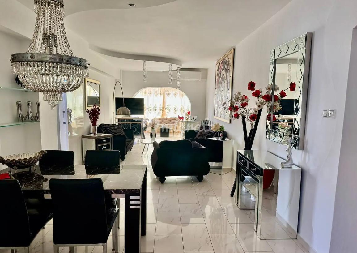 Квартира с 3 спальнями в арке Макариос III, Ларнака
 (3 Bedroom Apartment in Arch Makarios III, Larnaca)