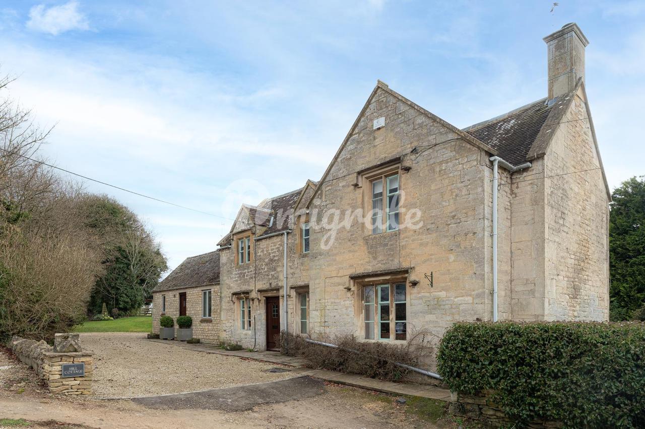 Вилла в Lower Dowdeswell, Cheltenham, Gloucestershire, GL54