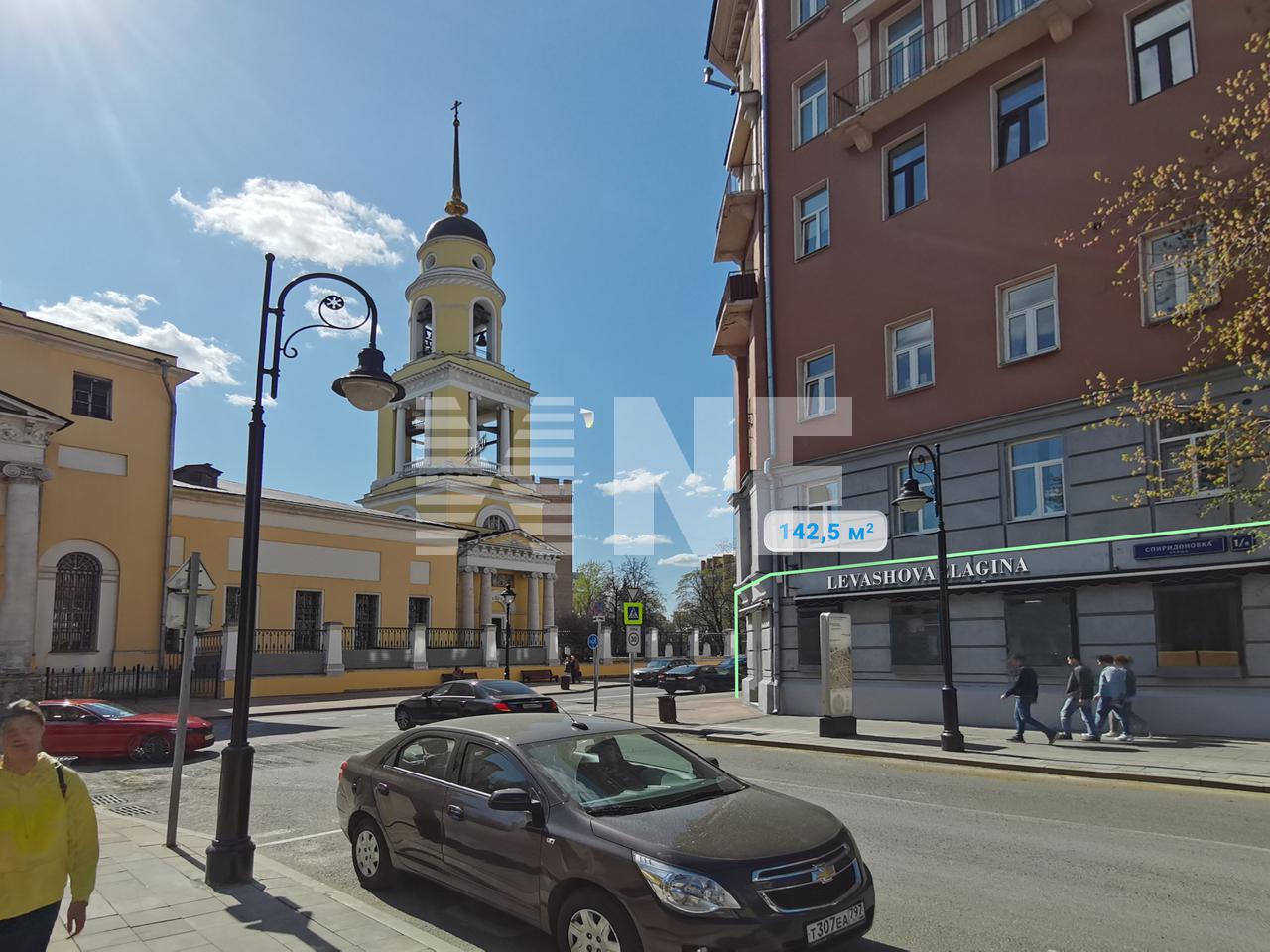 Торговое помещение 142.5 м² рядом с метро Арбатская, Малая Никитская ул., д.  8/1 - продажа без посредников