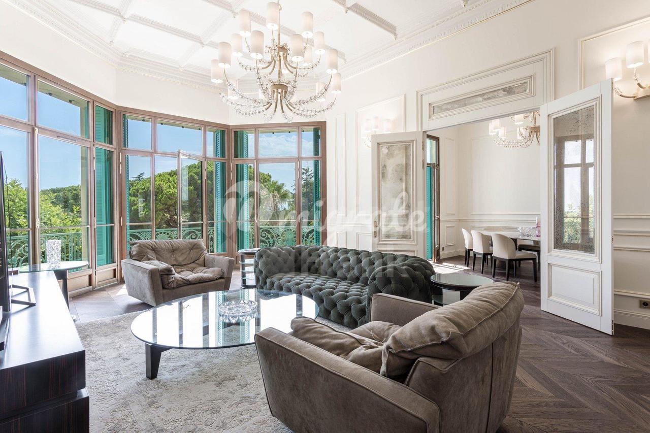 Роскошные апартаменты в резиденции в Каннах