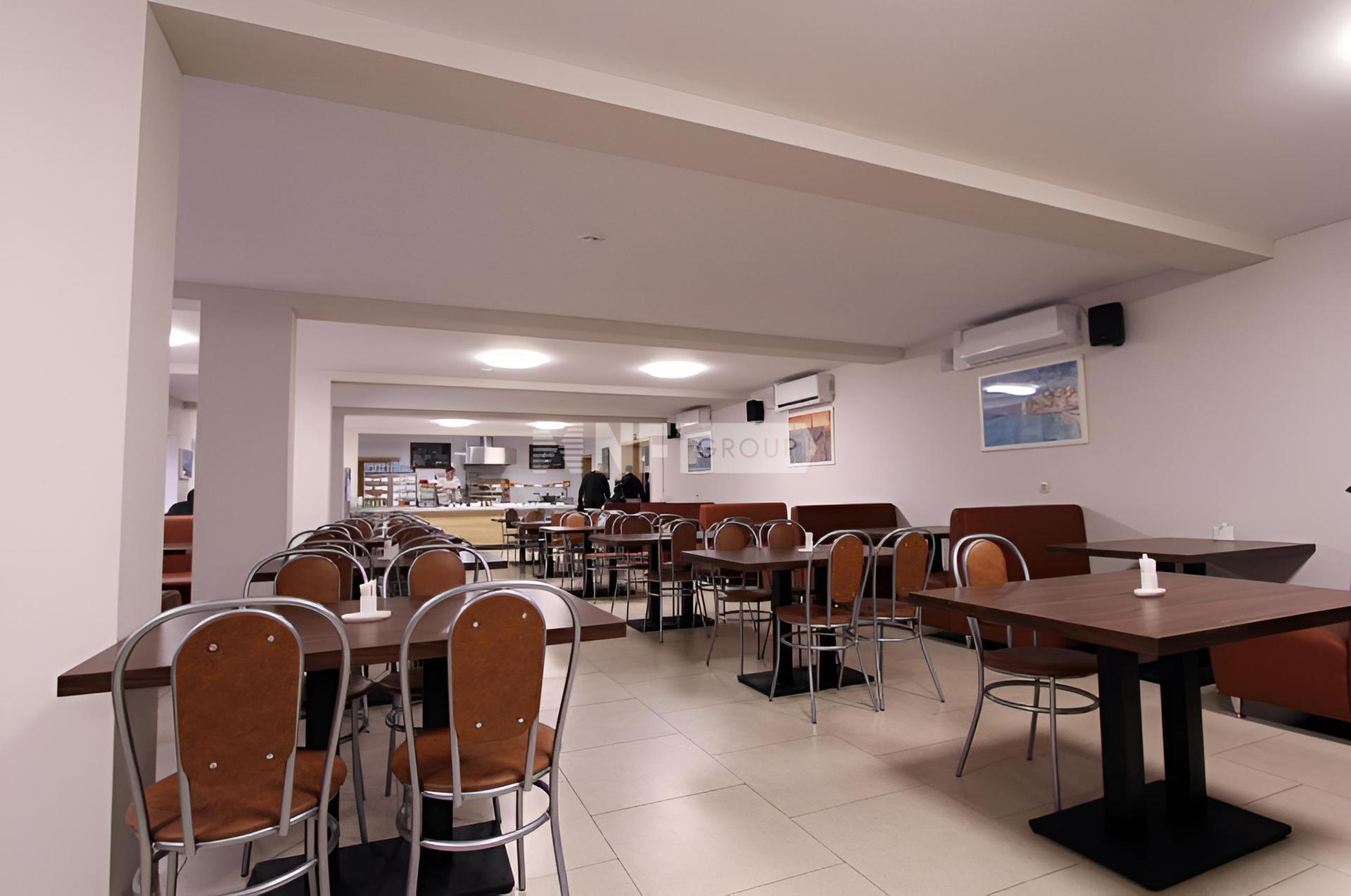 Орджоникидзе улица,11 (3603)