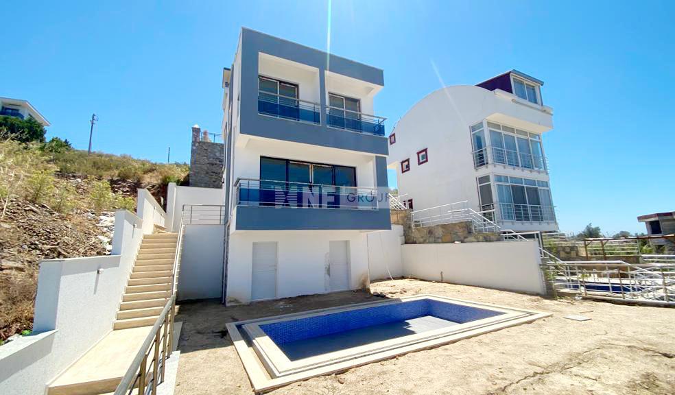 Светлая вилла с видом на море в Бодруме