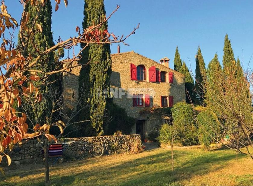 Дом в Жирона