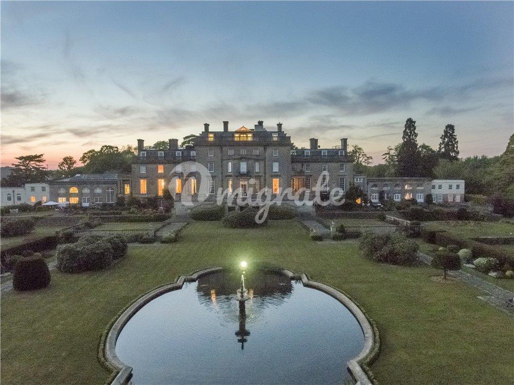 Квартира в Ottershaw Park, Ottershaw, Chertsey, Surrey, KT16