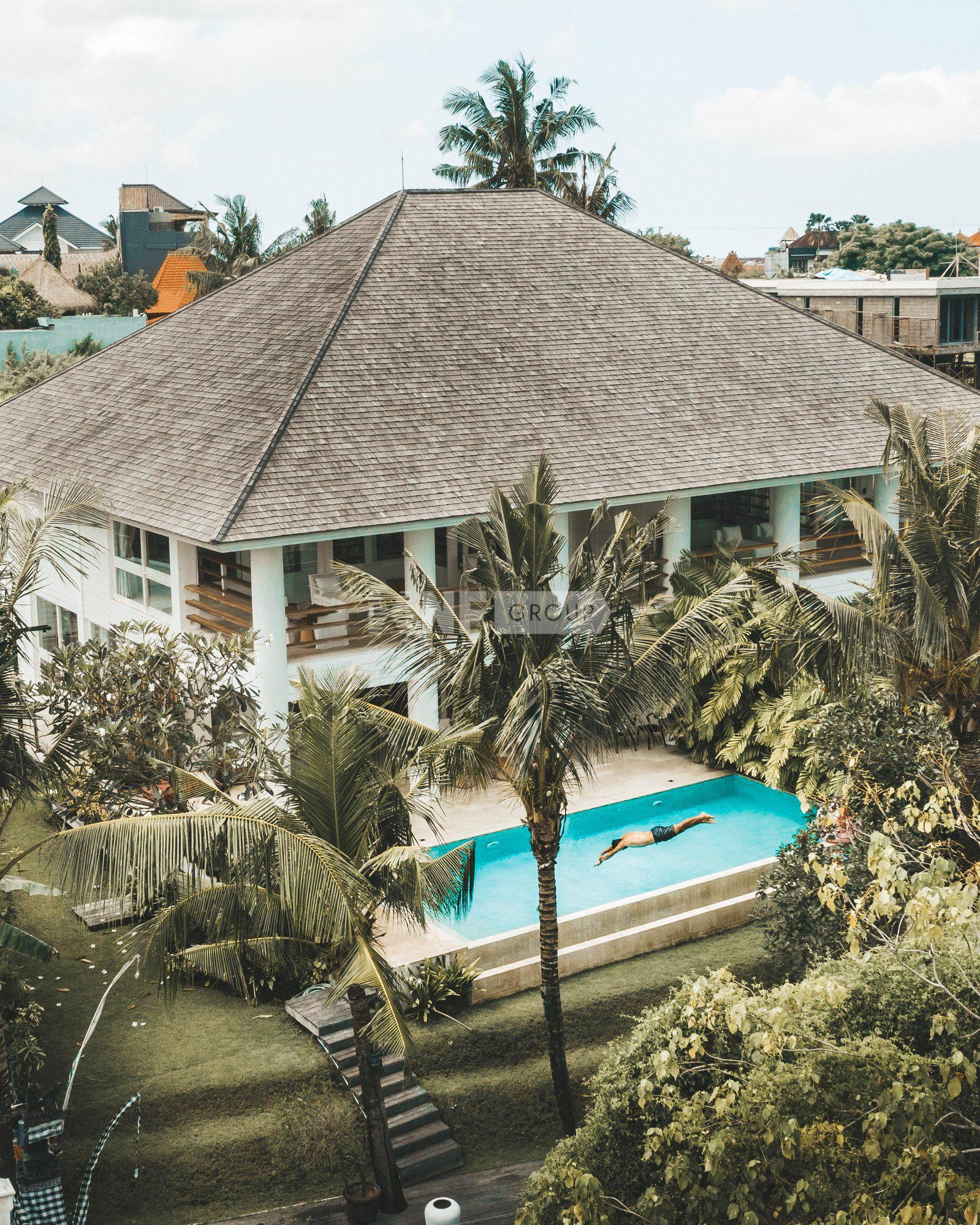 Pererenan Riverside Stunner With Green Belt Views