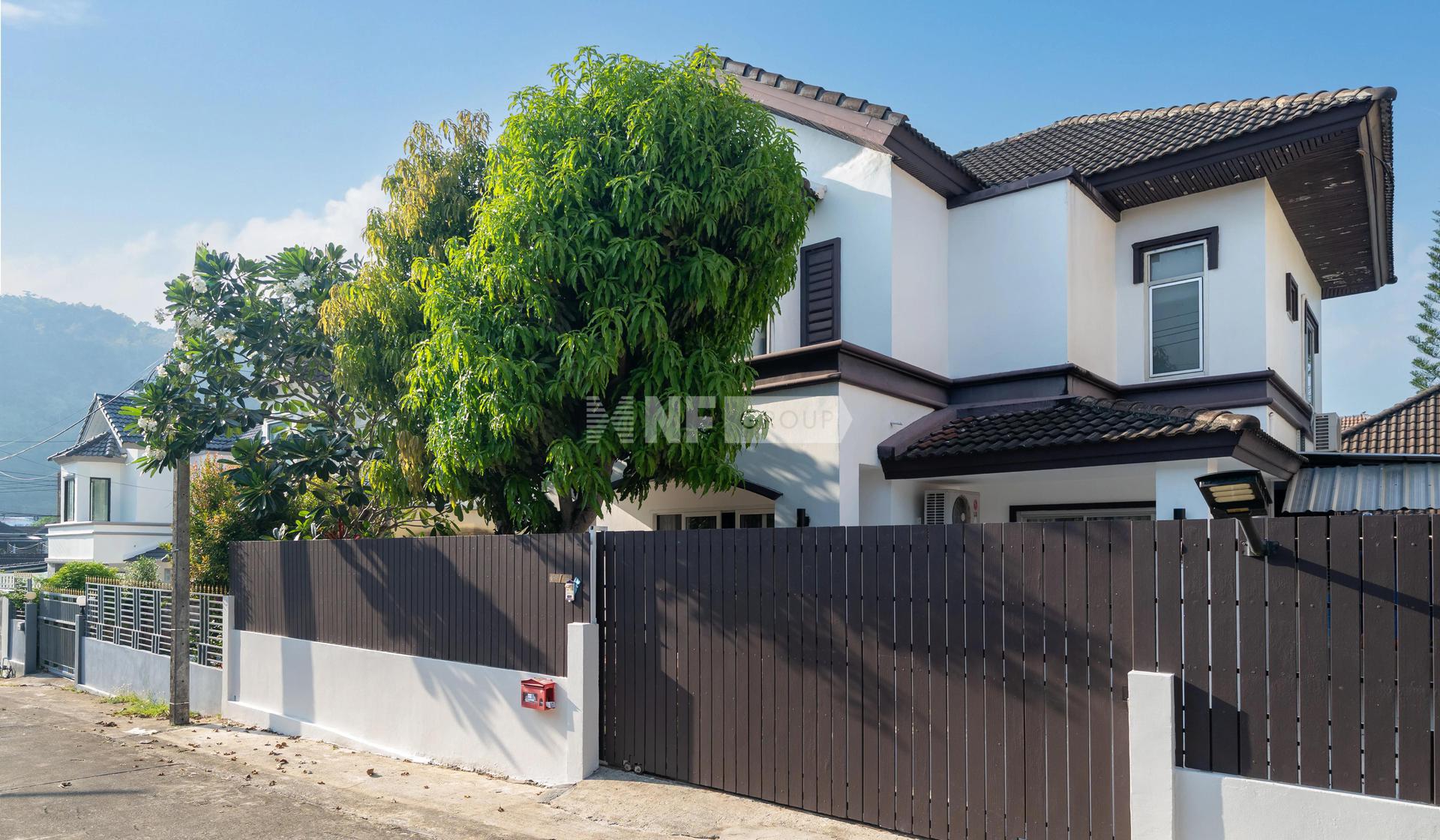 Newly Renovated 4 Bedrooms Family home