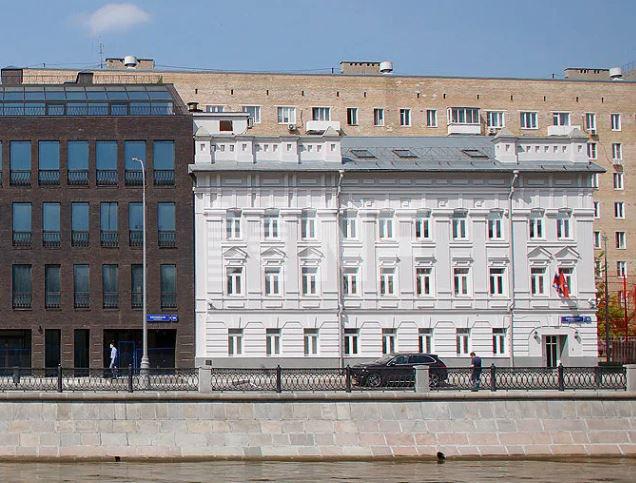 Озерковская набережная, 12 (Ozerkovskaya Emb 12)