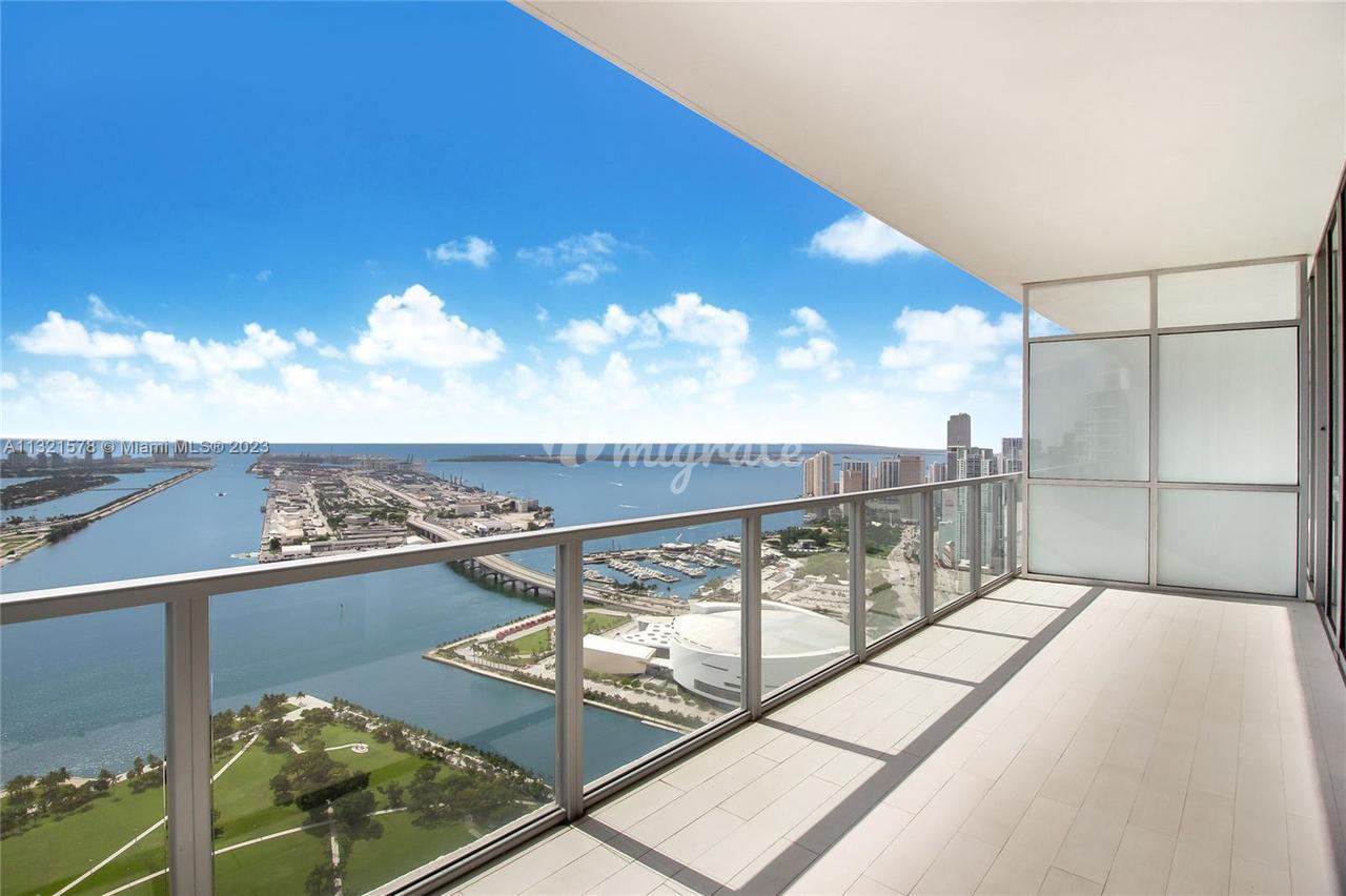 Кондоминиум в 1100 Biscayne Blvd, 5703 - Miami, Florida