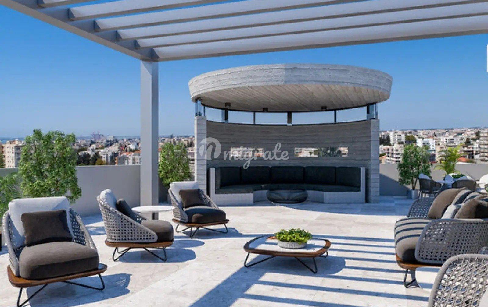 Офисное здание в Лимассоле
 (Office Building in Limassol)