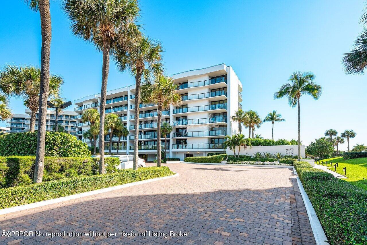 Кондоминиум в 3440 S Ocean Boulevard, 104S - Palm Beach, Florida