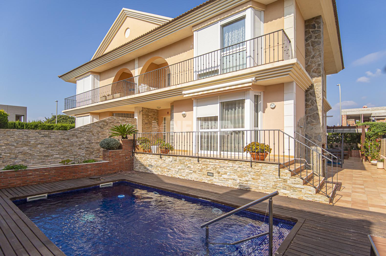 Таунхаус в Салоу