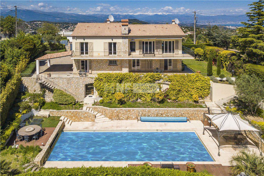 Роскошная вилла в Каннах