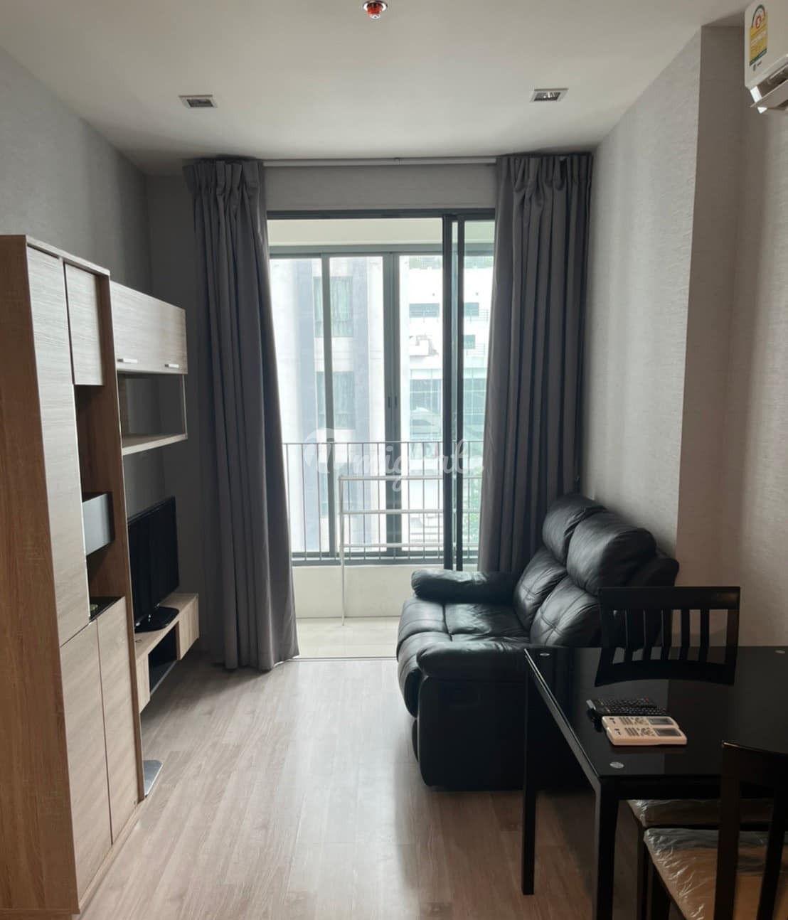 1 спален Кондо на продажу в Ideo Mobi Sukhumvit 81 (Ideo Mobi Sukhumvit 81)