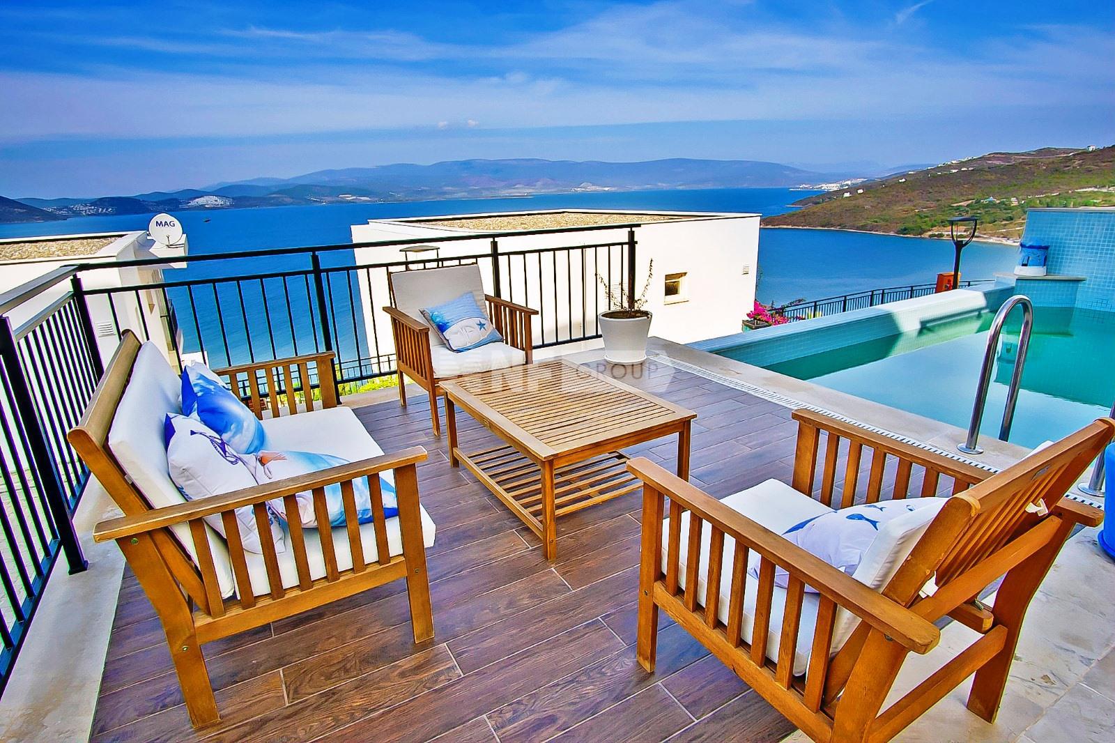 Светлая вилла с видом на море в Бодруме (Yabaf Villa Bodrum)