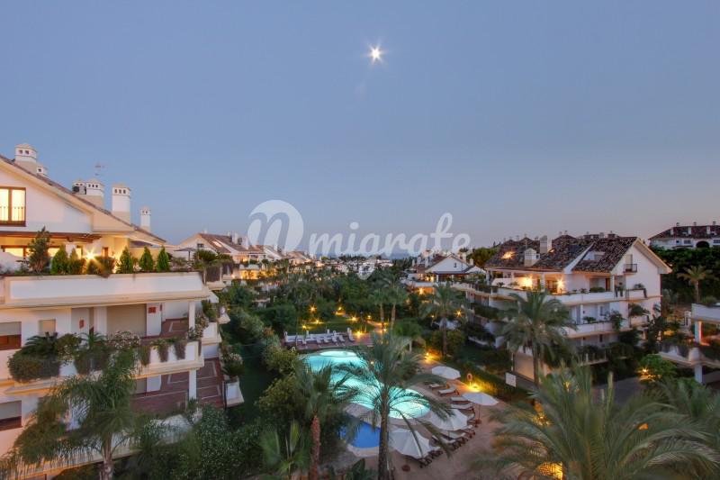 Апартаменты в Las Lomas