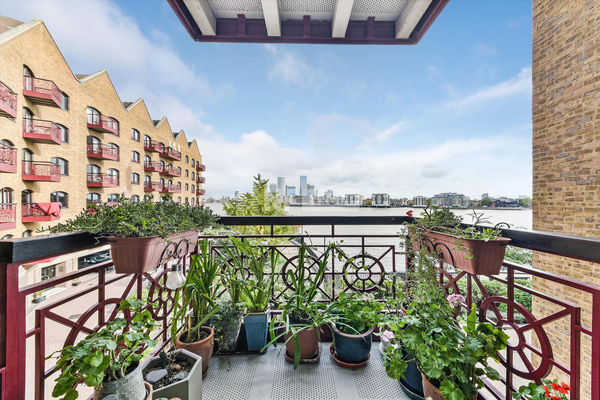 Квартира в Trafalgar Court, Wapping Wall, London, E1W