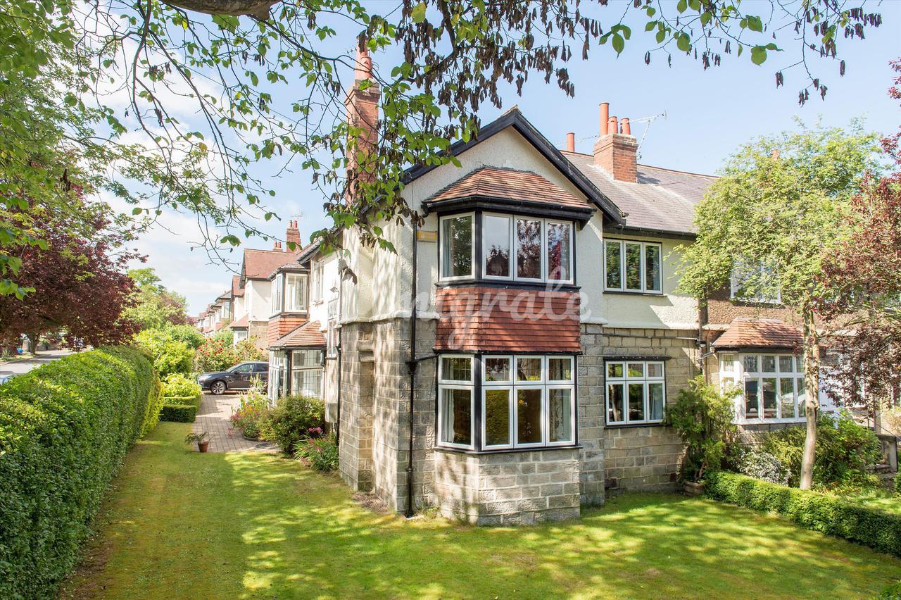 Вилла в Park Drive, Harrogate, North Yorkshire, HG2