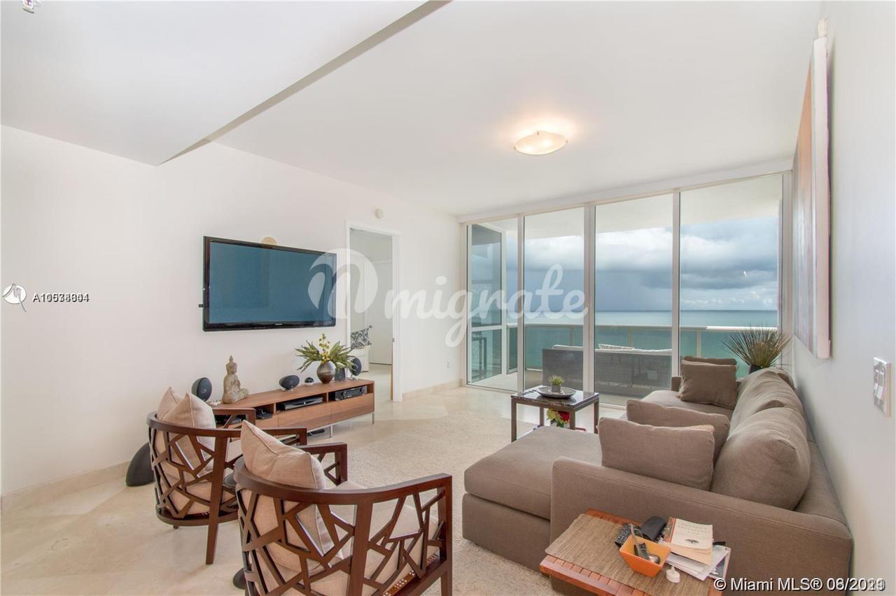 Кондоминиум в 18101  Collins Ave , 1207 - Sunny Isles Beach, Florida