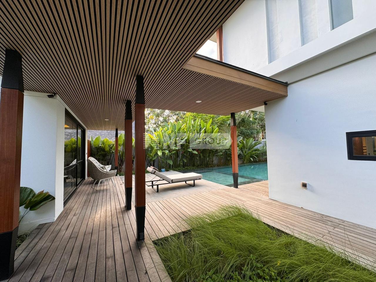 Freehold 5-Bedroom Luxury Villa Near Tegal Wangi Beach, Jimbaran