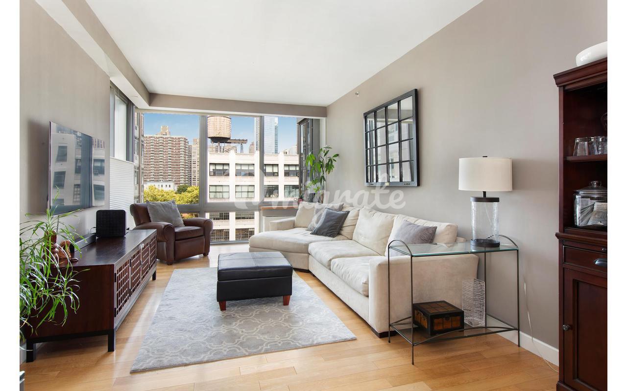 Кондоминиум в The Hudson, 225 W 60TH ST, 9C - Lincoln Square, New York