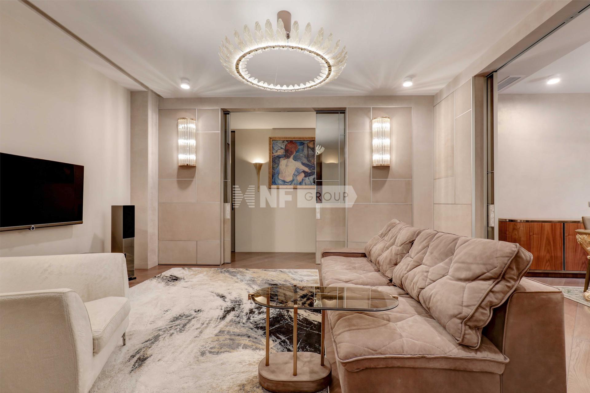 Grand Deluxe на Плющихе (Гранд де Люкс на Плющихе)