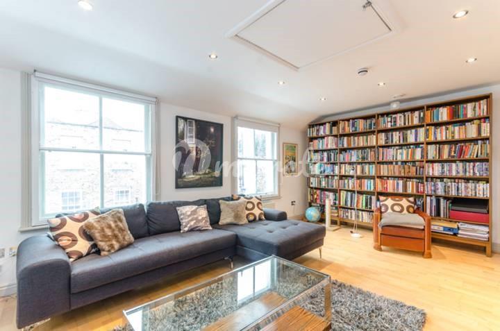 Квартира в Heath Street, Hampstead, London, NW3