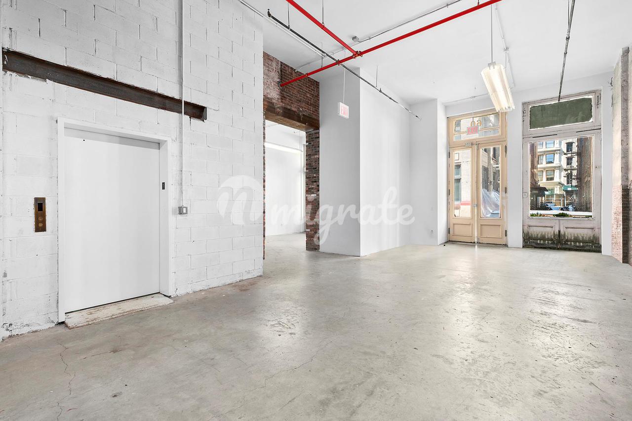 Вилла в 60 WHITE ST, RETAIL - TriBeCa, New York