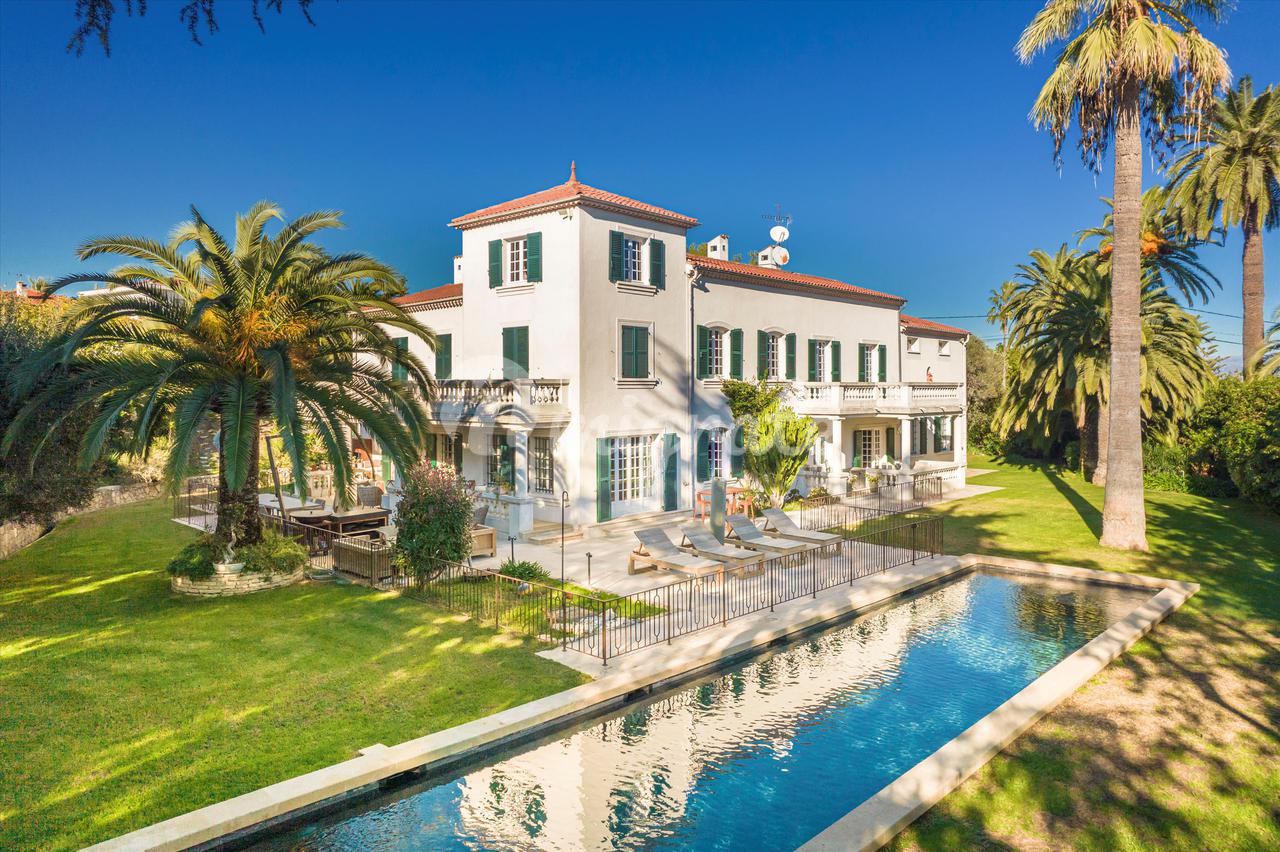 Вилла в Antibes, Alpes-Maritimes, Provence-Alpes-Côte d