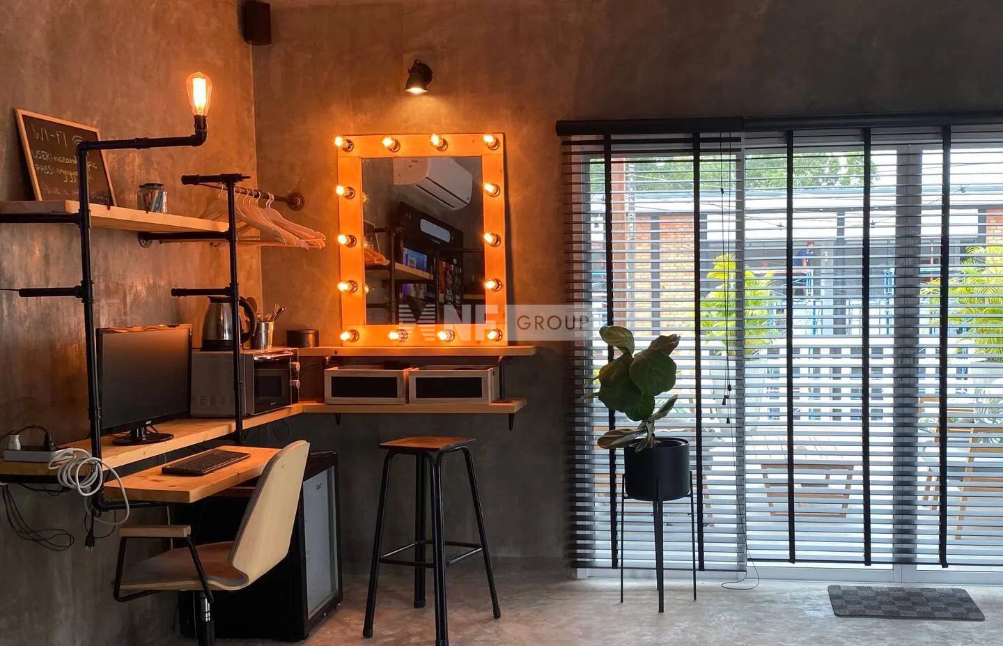 Modern Loft-Style 3-Bedroom Home in Bang Tao Ideal for Digit