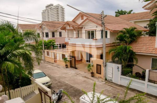 Дом в городе 240 кв.м в Паттайе, Таиланд