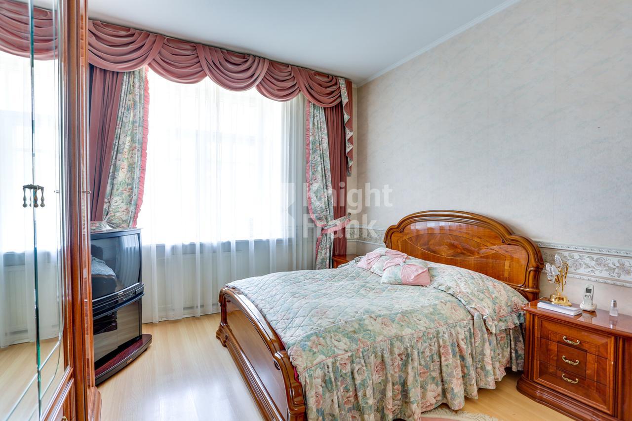 Квартира 🏠 110 м² 4 комнаты в ЖК Клубный дом Малый Николопесковский  переулок, 6стр3, цена 150 000 руб. в месяц | Лот al23902